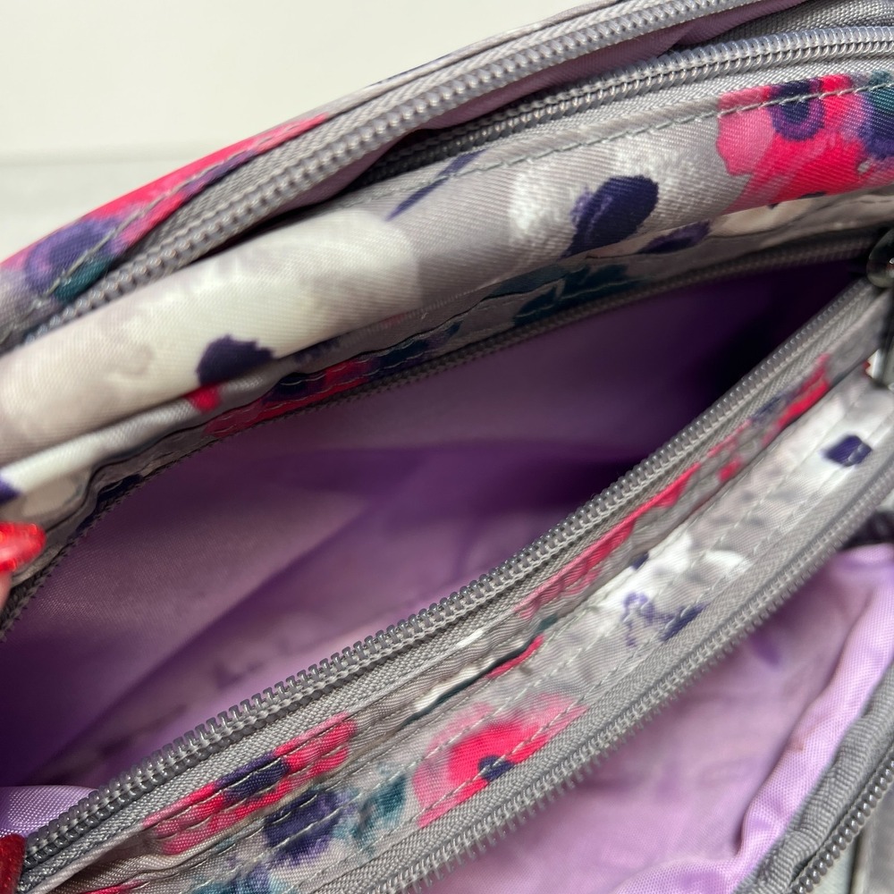 Lug Carousel Multicolor Gray/Pink/Teal/White Flower Print Crossbody Belt Bag - Picture 10 of 16